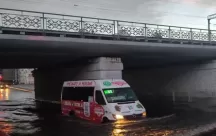 Minskdə küçələri və metronu su basdı
